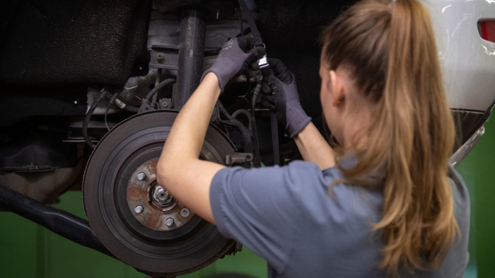 Frauen verdienen im Leben nur halb so viel wie Männer