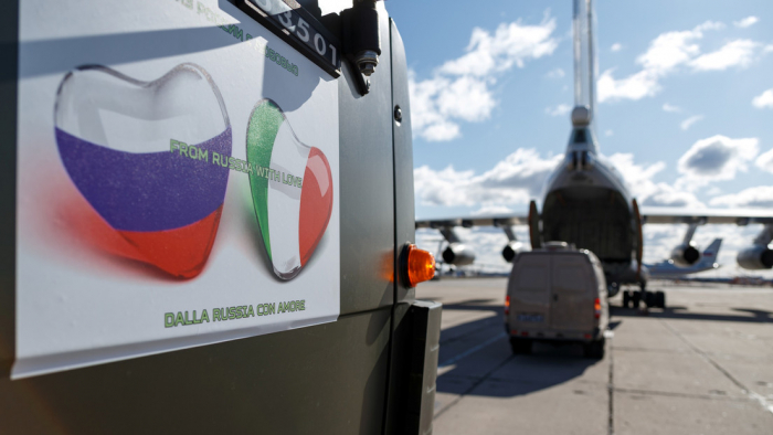 Italia se ve obligada a buscar la ayuda de Rusia, China y Cuba para combatir el covid-19 luego que la UE dejara solo al país