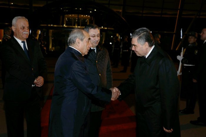   Turkmen president ends official visit to Azerbaijan  