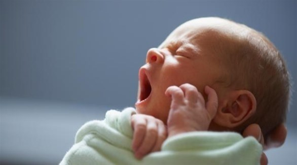 ولادة طفل مصاب بكورونا في بريطانيا