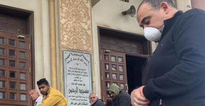 مصر.. تمديد غلق المساجد وتعليق صلوات الجمع والجماعات