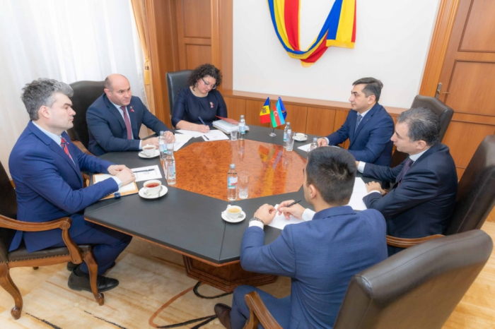   Azerbaiyán y Moldova debaten la cooperación bilateral  