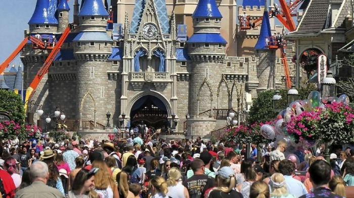 Coronavirus: Disney ferme ses parcs aux Etats-Unis et en France