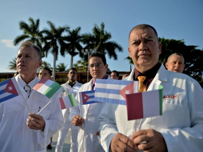   Coronavirus:   Cuba envoie en Italie des médecins ayant combattu la fièvre Ebola