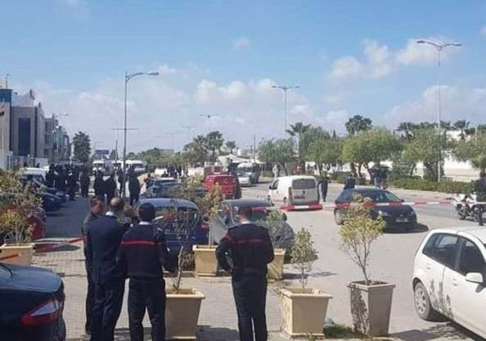 Man blows himself up near US Embassy in Tunisian capital