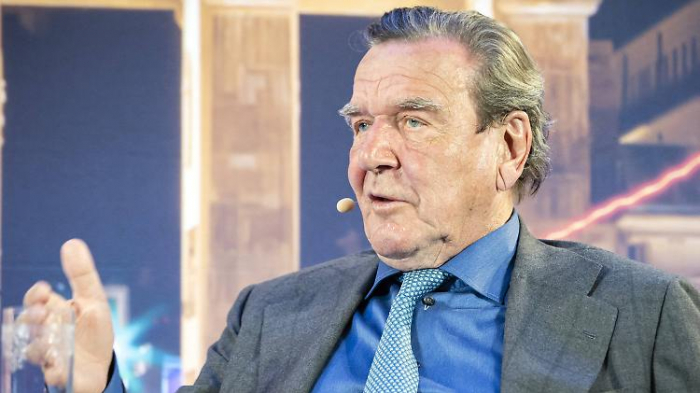 Gerhard Schröder hofft auf Sonnenschein