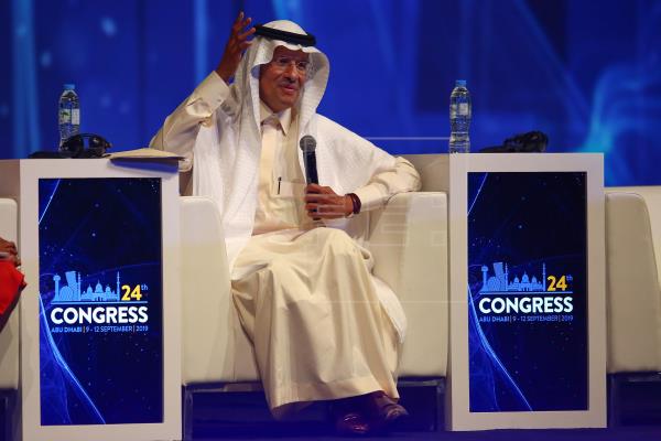 Arabia Saudí niega las acusaciones de Rusia sobre la bajada de precios de crudo