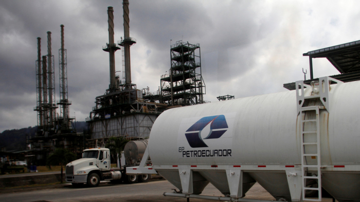 Ecuador anuncia suspensión gradual de la producción de petróleo tras rotura de dos oleoductos