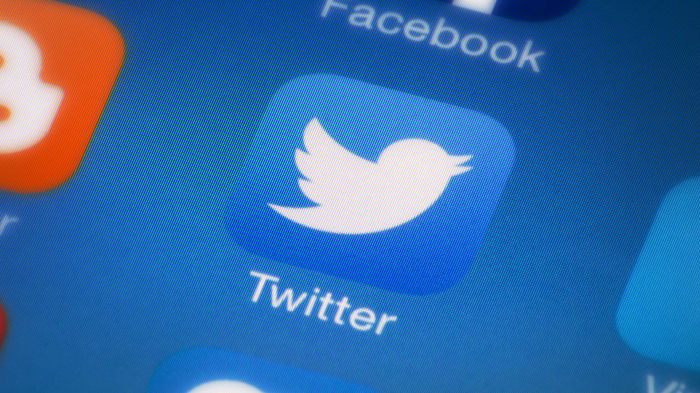 Users report Twitter failures worldwide