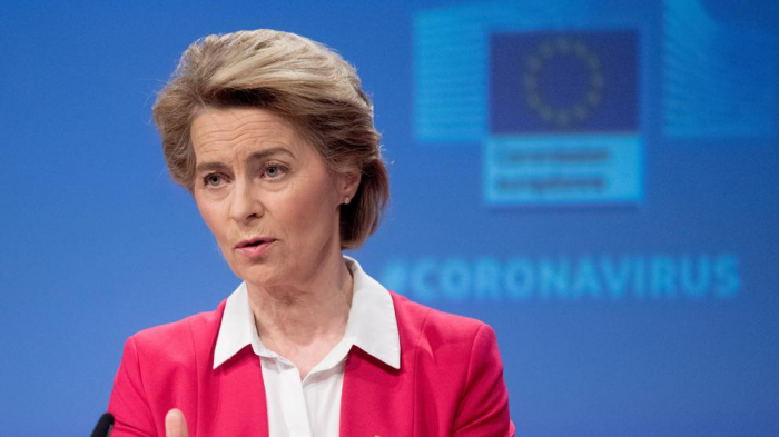 Von der Leyen cree que el confinamiento de personas mayores puede alargarse hasta finales de año