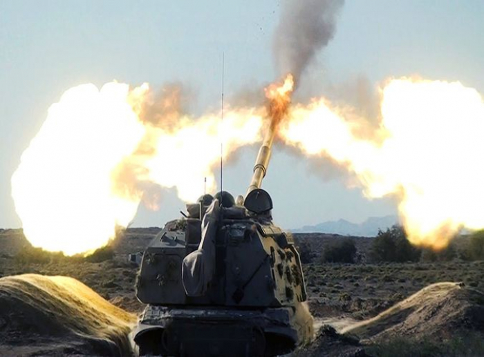  Artilleriya bölmələri döyüş atışları icra edir -  VİDEO  
