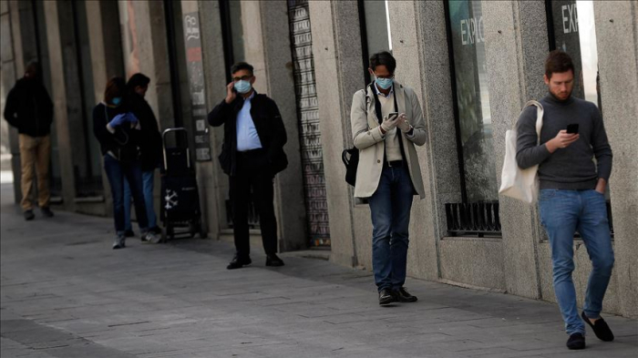 España levanta la cuarentena para trabajadores de los sectores de la construcción y la industria