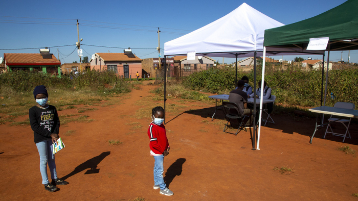 África registra un aumento de 43 % en casos de covid-19 en una semana