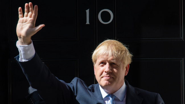   Coronavirus : testé positif il y a une semaine, Boris Johnson prolonge sa quarantaine  
