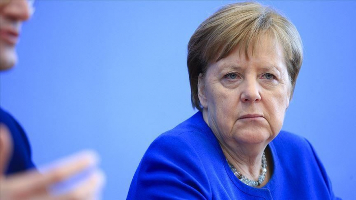 Coronavirus: Angela Merkel de retour à la chancellerie