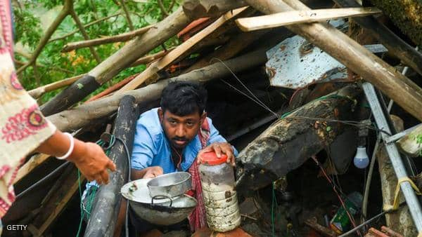 الهند بين ناري كورونا والإعصار.. إصابات ووفيات جديد