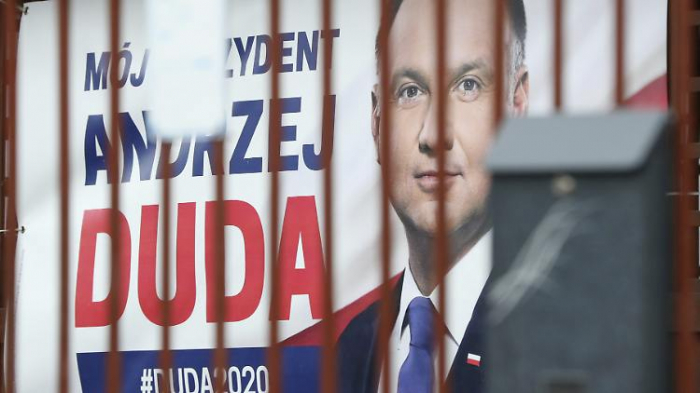 Polen sollen doch ins Wahllokal dürfen