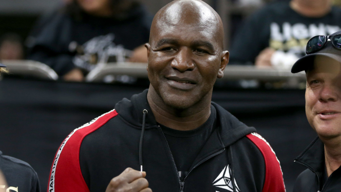 "El campeón está de regreso": Evander Holyfield anuncia su retorno al boxeo 8 años después de haber colgado los guantes