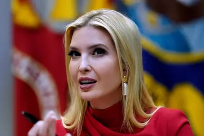 Una asistente personal de Ivanka Trump también dio positivo en coronavirus