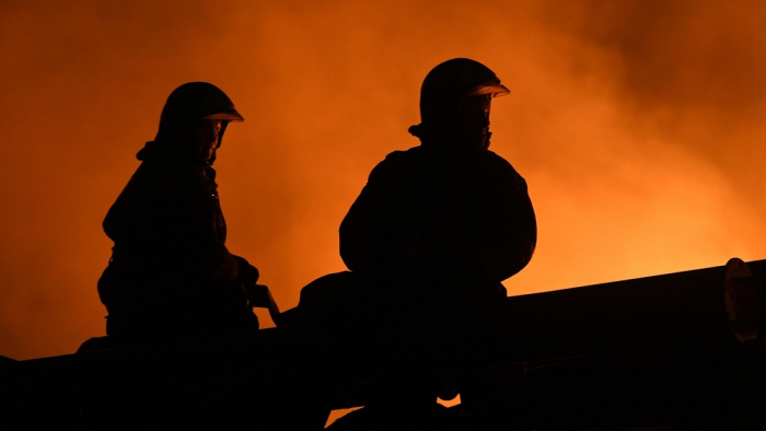 Al menos 9 personas mueren en un incendio en un centro para pacientes con enfermedades terminales en la provincia de Moscú