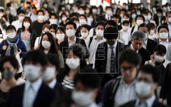 Japón levanta la alerta por coronavirus en casi todo el país pero no en Tokio