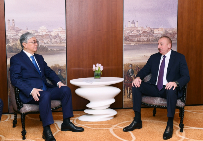   Le président kazakh a félicité Ilham Aliyev  