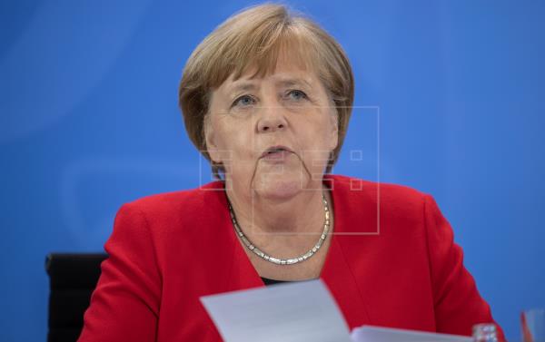 Merkel destaca el valor de la prensa crítica en tiempos del coronavirus