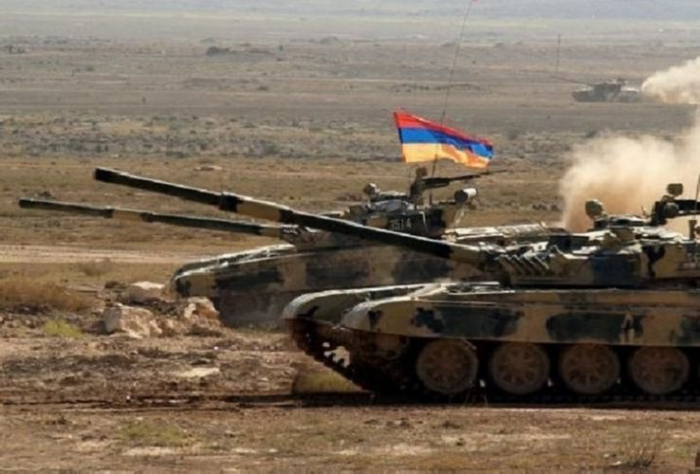   Des Arméniens tiennent des exercices militaires dans les territoires azerbaïdjanais occupés  