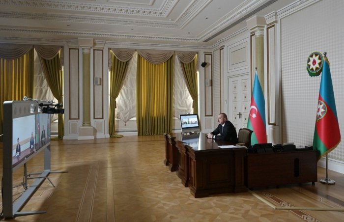   Ilham Aliyev recibe a los nuevos directores ejecutivos en formato de video        - VIDEO    