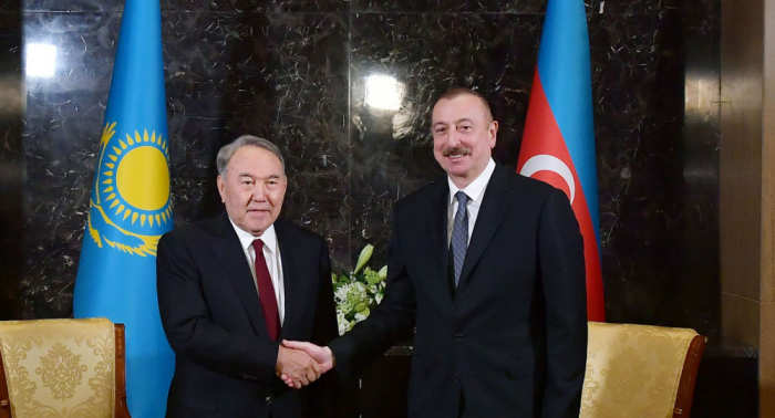   Nasarbajew gratuliert Ilham Aliyev  