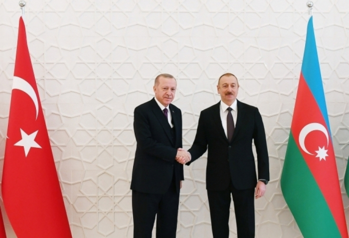   Erdogan telefoneó a Ilham Aliyev  