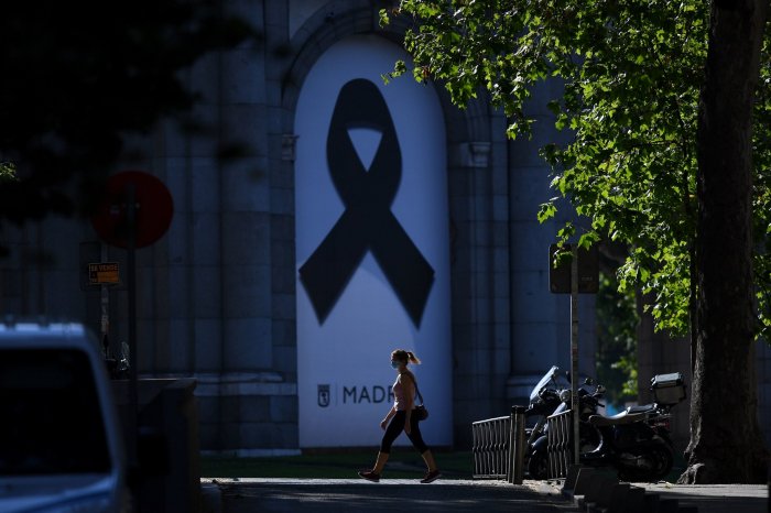 Spain begins 10 days of national mourning