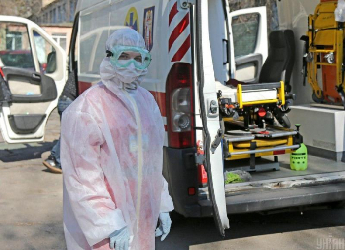 Qırğızıstanda 344 tibb işçisi koronavirusa yoluxub