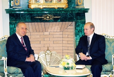     Vladímir Putin:   "Heydar Aliyev realmente fue un amigo grande de Rusia"  