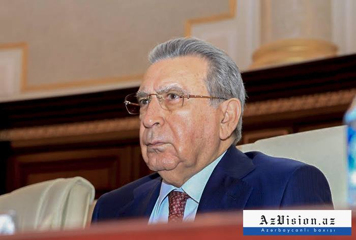    Ramiz Mehdiyev AMEA-dakı  tədbirlər haqqında açıqlama verdi     
