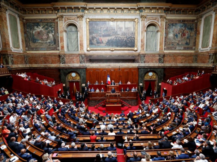  France: le Sénat vote le texte prolongeant l