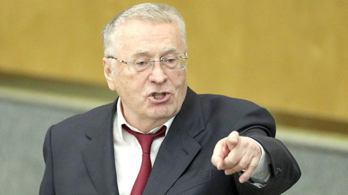 Jirinovski deputatların sayını azaltmağı təklif edir