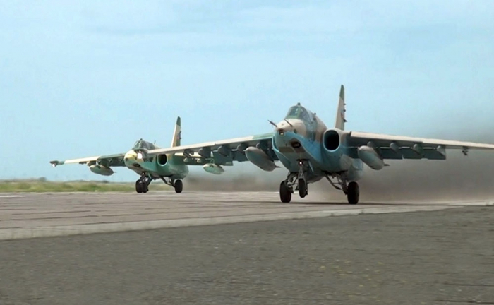   Redespliegue de los aviones de combate se realiza en el curso de los ejercicios  