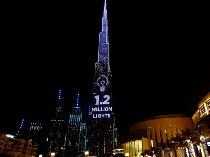 Dubai turns world