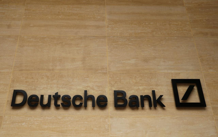 Zeitung - Deutscher Bank droht Ärger wegen Epstein-Geschäften