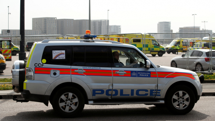  Cuatro personas, incluido un menor de edad, resultan heridas en un ataque con armas de fuego en Londres