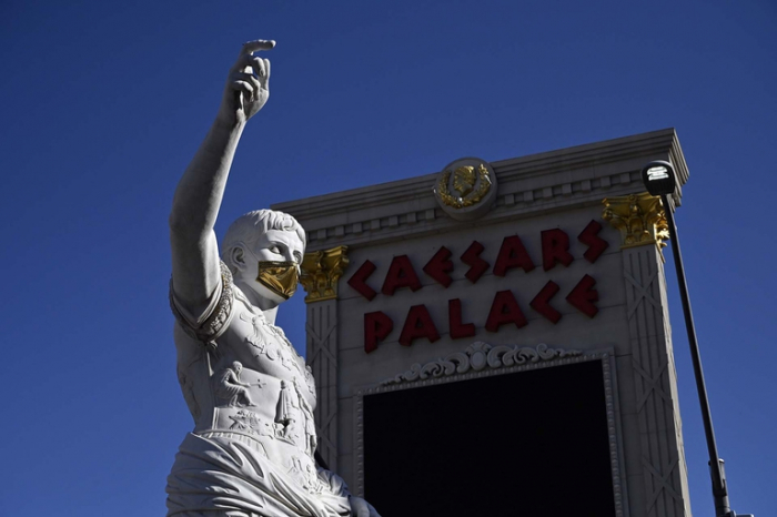   Así reabrieron los casinos en Las Vegas:   fichas y dados higienizados, pasajes gratis y mascarillas