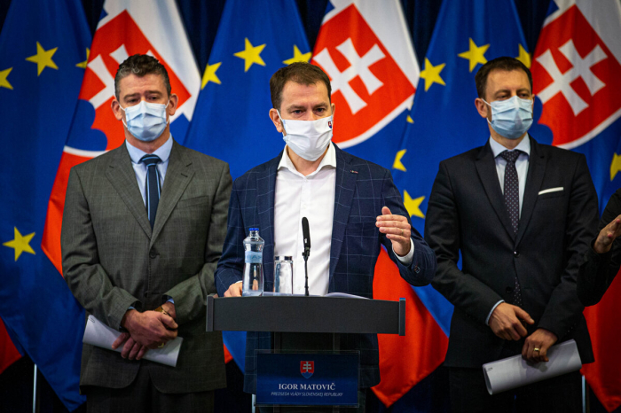 Slovakia to allow travel from 16 more countries, ease mask rules