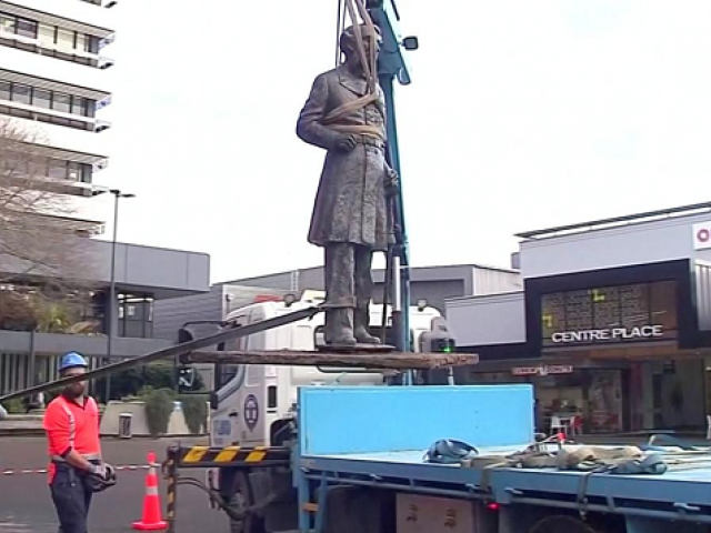 New Zealand city takes down statue of British navy commander
