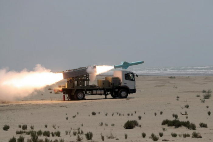İran yeni raketini sınaqdan keçirib  

