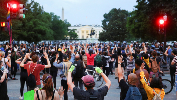 Manifestantes crean en Washington una "Zona Autónoma de la Casa Negra"