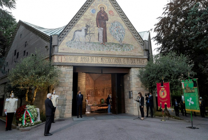 Gedenken an Corona-Opfer bei Zeremonie in Bergamo