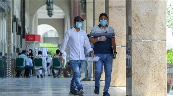 قطريون ومقيمون يرفضون قرار تحميل العائدين من الخارج كلفة الحجر الصحي
