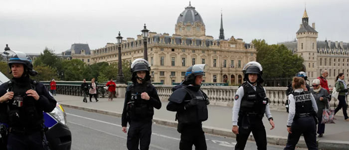 الشرطة الفرنسية تحتشد وسط باريس للاحتجاج ضد الحكومة...فيديو