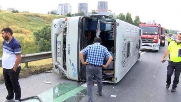 Türkiyədə avtobus qəzası:  10 nəfər yaralandı 